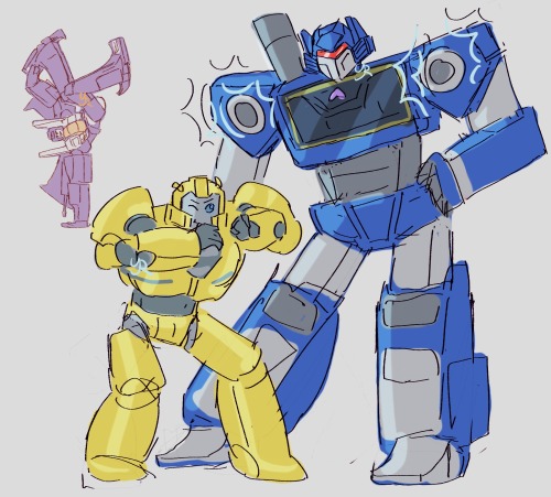 Elita One And Arcee C: She Do Be Looking Up To Her Tho.