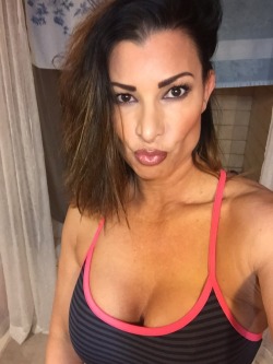 pussyconnoisseur6996:WWE Diva Victoria 💪