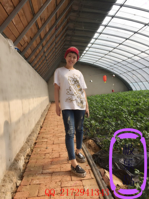 sunlinlinan008:加入会员首付20元，感觉满意再续费每月10元，可获得我平时收集的套图视频等，获取资源方式是到我指定的QQ空间通过百度云下载，决定加入的朋友可以联系我QQ;21729413