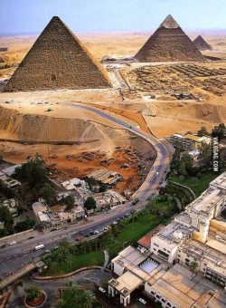 9gag:  Egypt between past & present 