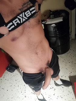 owlboy34:  #me #master #mycock #mydick #athome #tn #bulge #branle #pics #sport