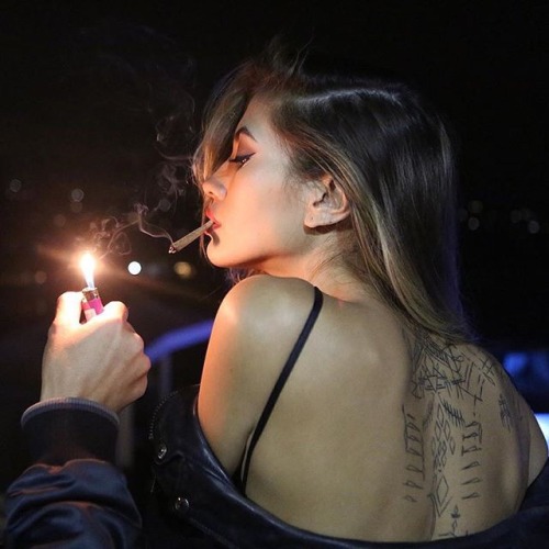 mydankbag:  Follow This Dope Weed Blog