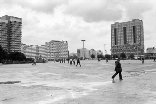 East Berlin Alexanderplatz 1986. ‘Haus des Lehrers’ on the right, with its famous mural.