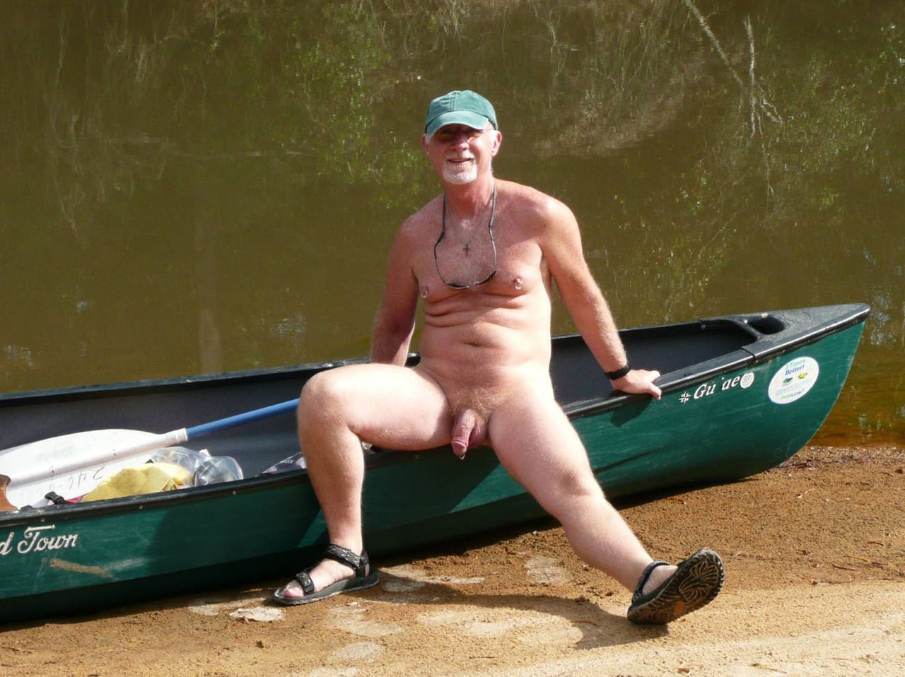 ... be free, be nude - nature needs no pant