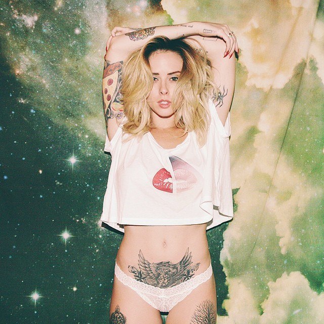 rowshark:  Alysha Nett
