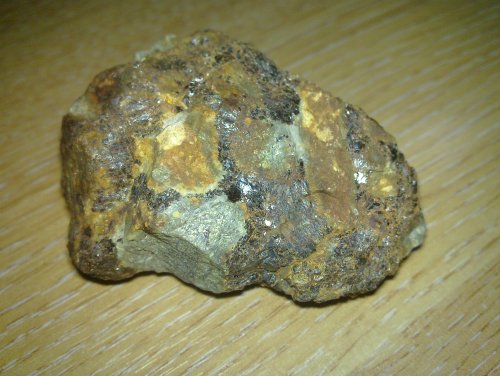 askpeonyponi: A piece of the ore once dug out of the Leadhills. It contains a lot of Pyrite, some li