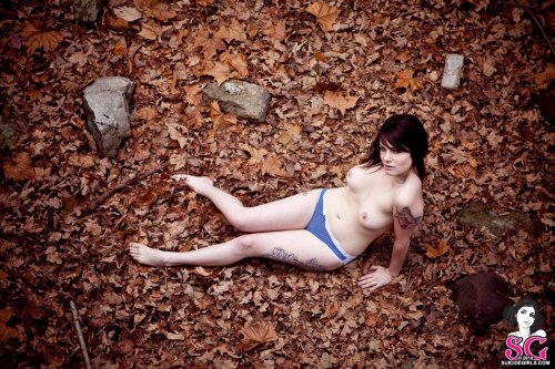 sglovexxx:  Perry Suicide