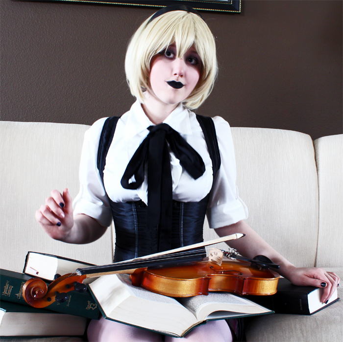 everyonelovesrobots:  kattostrophic:  Bonus  Rose Lalonde  CUTIE