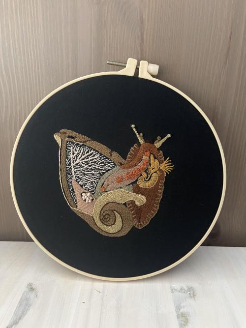 embroiderycrafts: Snail with shell cross-section by abbykos