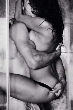 Loves-Fool:  Spiderman-And-Co:  ✔    The Best Showers Are With Youin Them ❤😍❤