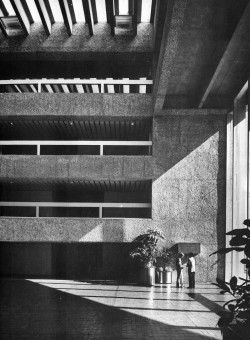 fuckyeahbrutalism:  El Infonavit, Mexico City, Mexico, 1973(Abraham Zabludovsky and Teodoro González de León)