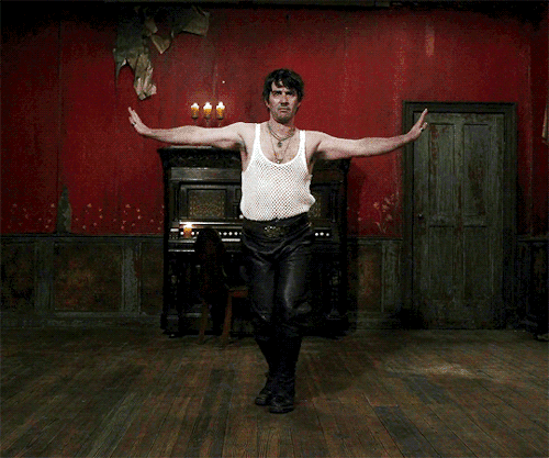 50feetwoman:This is what happens when you’re a vampire. You have to watch everyone die. Your mother 