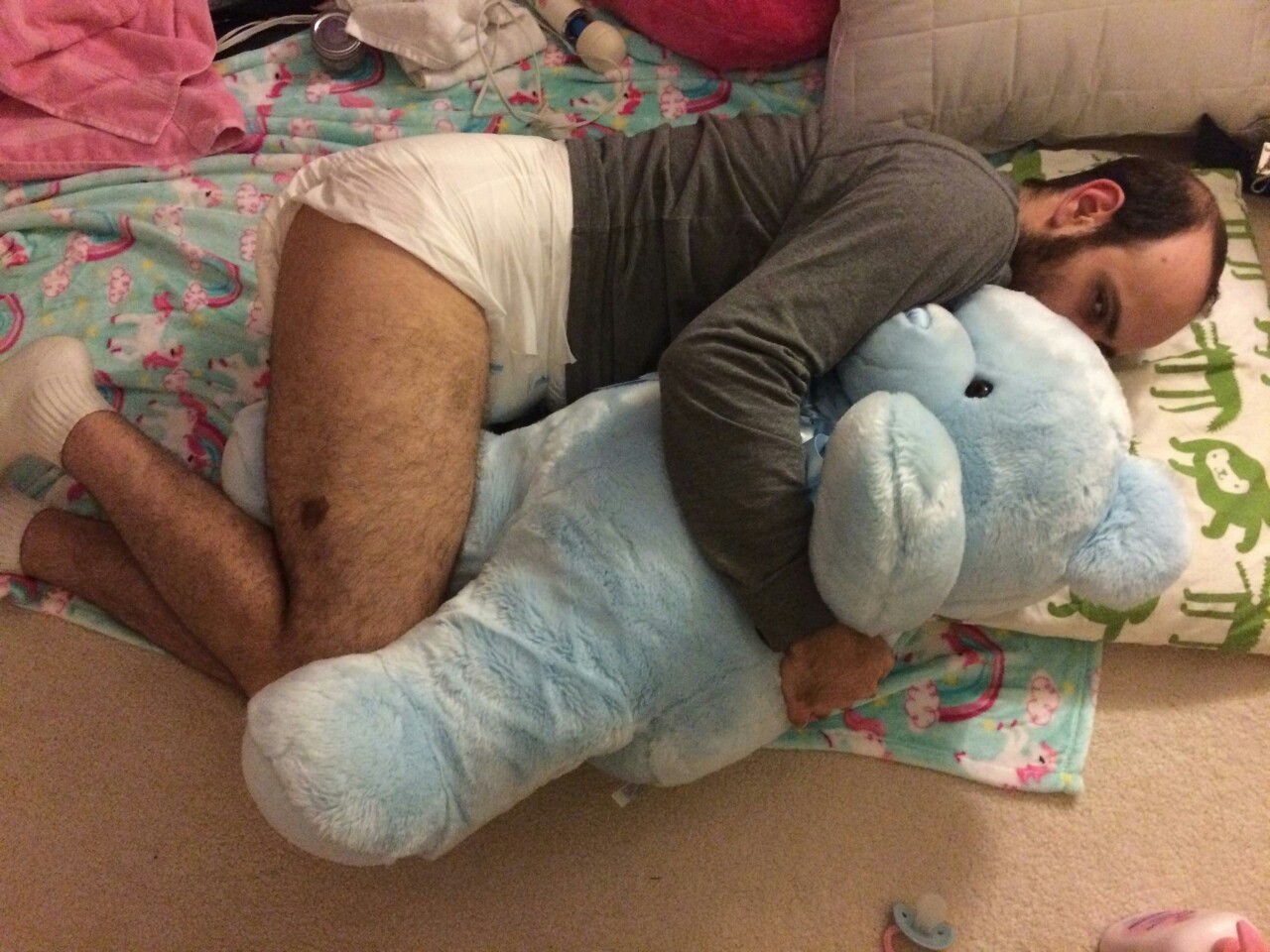 ijrabdl:  i heard someone say boys in diapers are gross.  that person is stupid.
