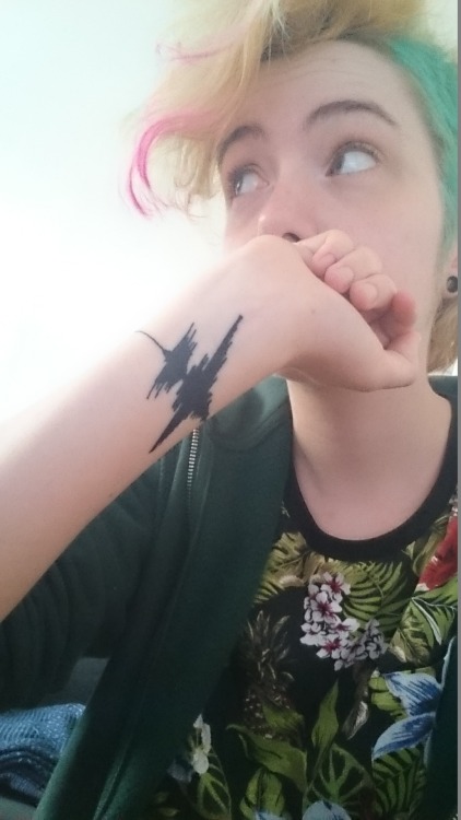 negativpotato: oop  these are a couple of days old but look at my tattoo. it’s glorious a