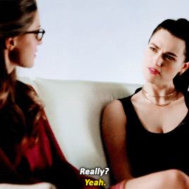 ixnayxg33:ginnsbaker:lesbianlenas:Lena + buying things for Kara+bonus:The real question is, what com