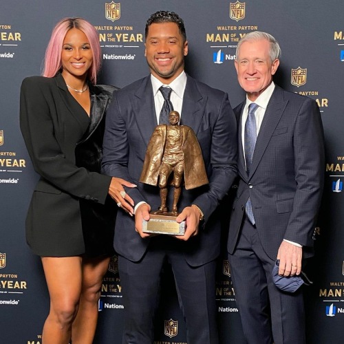 Congratulations Russell Wilson on winning the 2020 Walter Payton NFL Man of the Year Award!