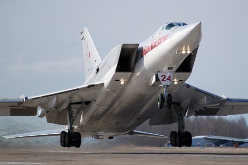 retrowar:  Tupolev Tu-22M3 taking off at Ryazan Dyagilevo