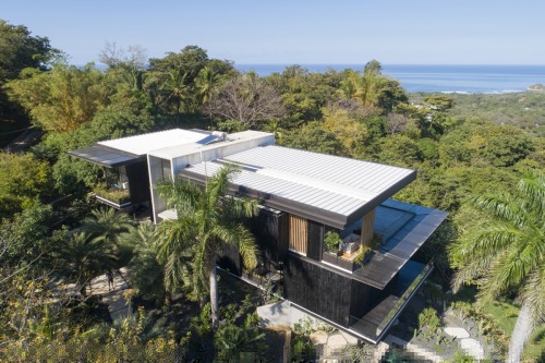 A Costa Rican House With Privileged Views Of The Pacific...