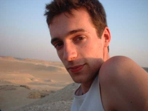 momo33me:  Tom Hurndall was a peace activist and an aspiring photojournalist. His