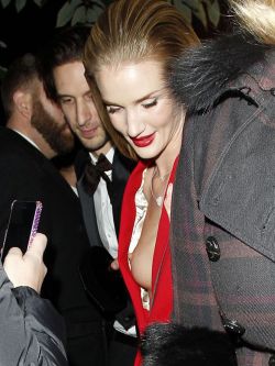 celebritynippleslips:  Rosie Huntington-Whiteley’s