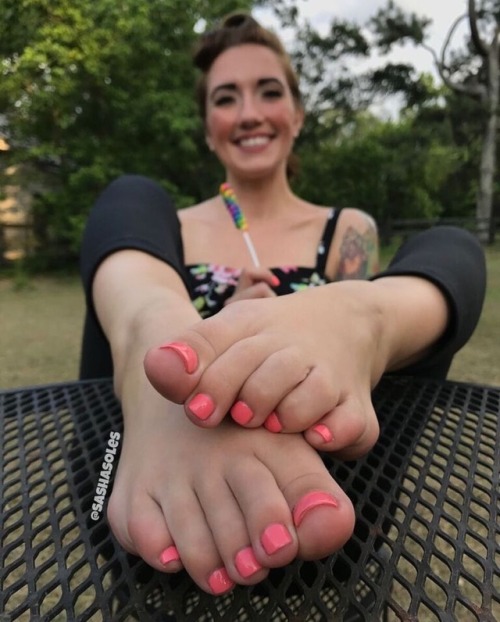 toesoncock1:Got me hard