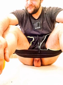 ratsbudspants2:  Coming to the #gym ? #public