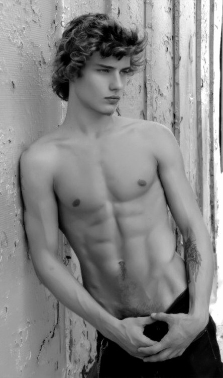 naturejockk69:  cute and lean