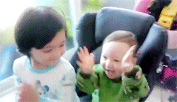 oh-mblaq-blog:    Leo and Enzo watching MBLAQ’s Run Performance ♥   