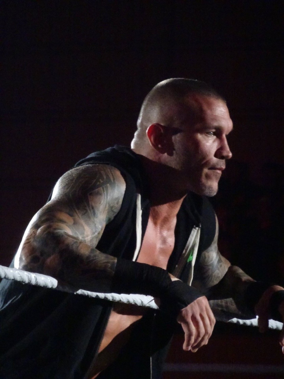 ortons-hooligans:Randy orton Wwe live 9/16/2017 osaka/ japan 🇯🇵 (1)