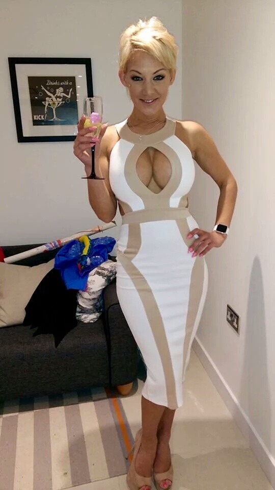lovetightdress:   Threesome - Wife  /   Dress - Tight   /   Dark Deep X   /
