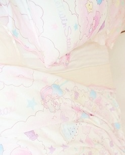 pinkulollipop:  Little Twin Stars blankets