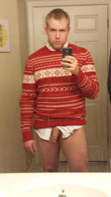 perren2:  usagayworld:  Hot gay hunks, all day! CLICK HERE TO WATCH THE BEST FREE GAY PORN EVER!  Even an ugly sweater looks good on a guy when he’s naked below the waist. 