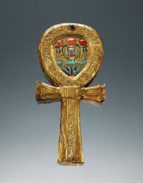 historyarchaeologyartefacts:Mirror case made from gilded wood and in the shape of an Ankh symbol. Fr