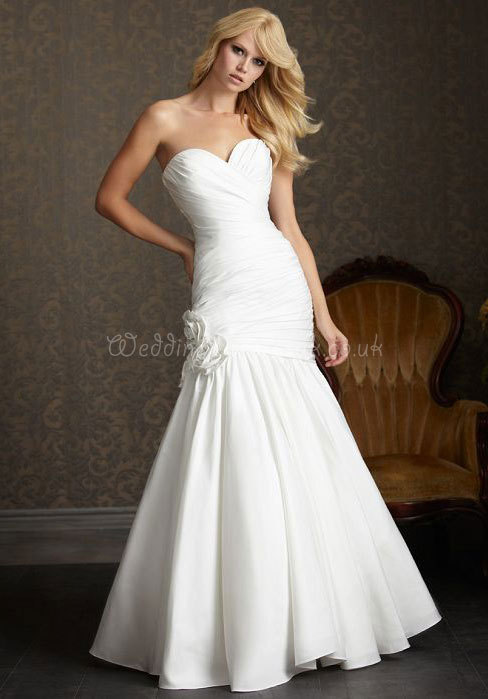 Long Pleated Sweetheart Taffeta Sleeveless Flowers Wedding Dress