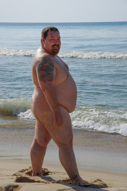 gordo4gordo4superchub:  bigger-is-better-xxx: