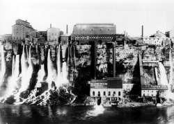 scanzen:   The first Niagara Falls Power