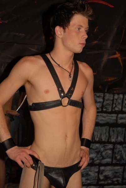 XXX leather boy photo