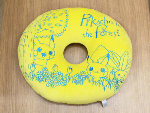 pokemon-merch-news:Here are better pictures for the new campaign “Pikachu in the Forest”, coming out