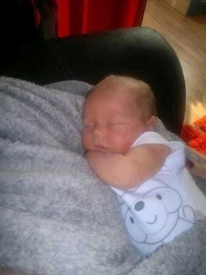 whatmakeshimbeautiful143:  Theo Horan is wicked precious! 