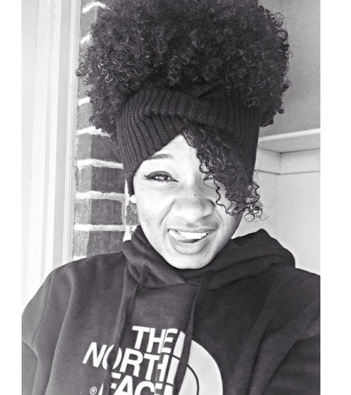 mintchocolate-chump:  maiahthemermaid:  I look better in ◼️BLACK◼️ anyway!  Yassss 😍👏