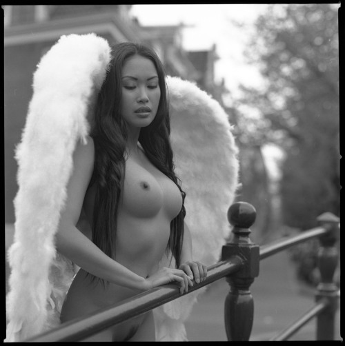 erotic - or art? or both?«Angel» by @Radoslaw adult photos