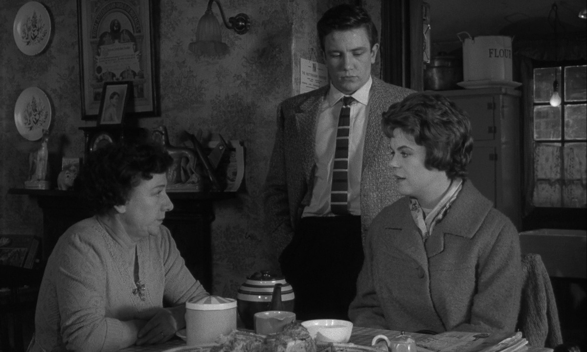 ozu-teapot:    Saturday Night and Sunday Morning | Karel Reisz | 1960  