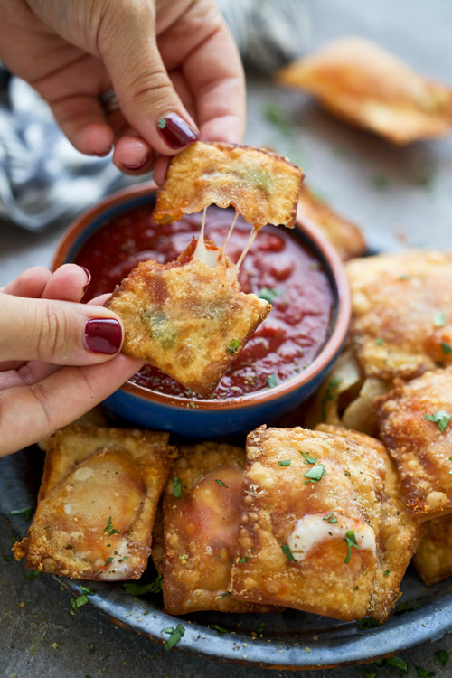 foodffs:  Homemade Pepperoni Pizza Rolls Follow for recipes Get your FoodFfs stuff here