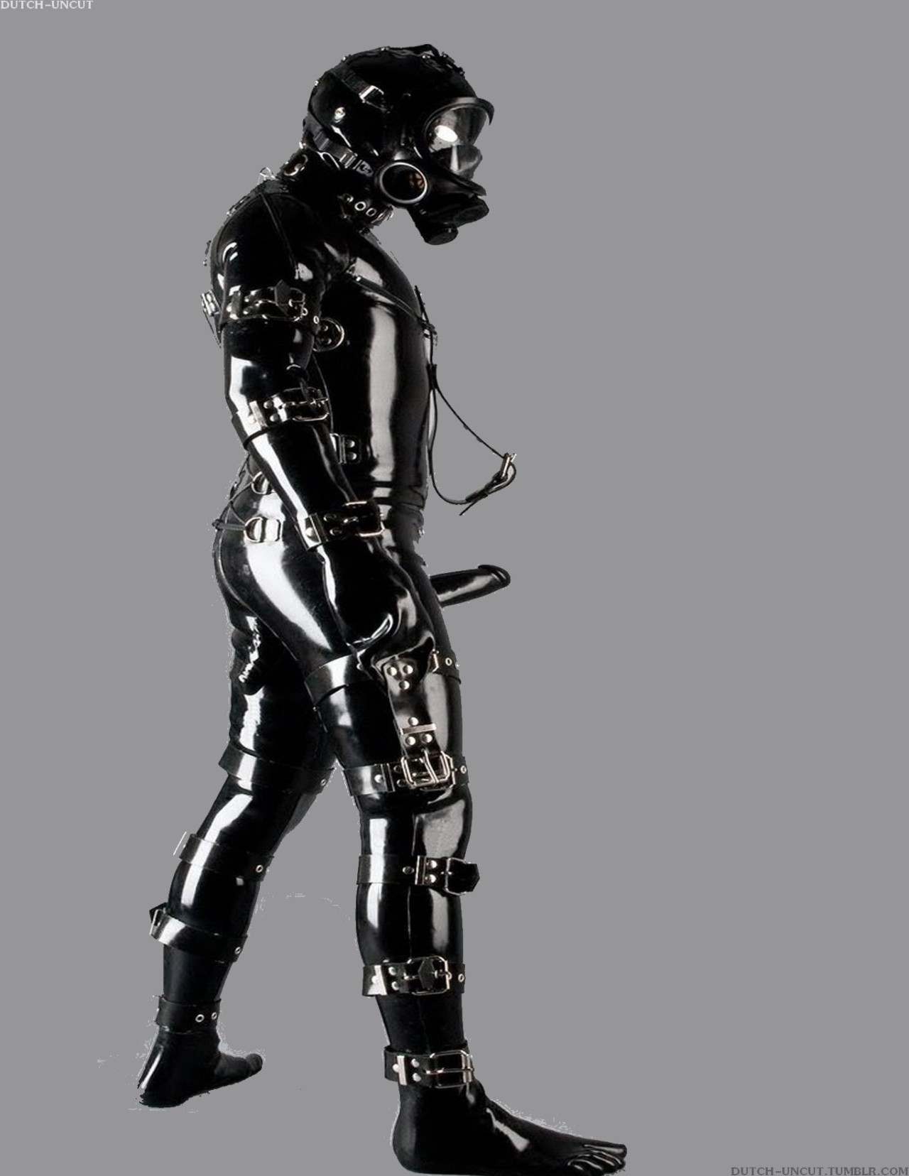 alm2009:  boundnready:  dutch-uncut:  HOT GUYS / MEN 311 SHINY RUBBER THE MASK 014