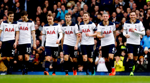 christianerikssens: Tottenham celebrate their fifth goal, and Janssen’s first from open play, agains