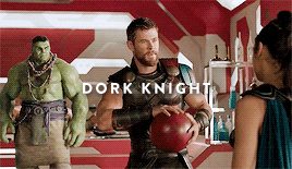 asgardskings:thor odinson + tropes (ragnarok and infinity war edition)