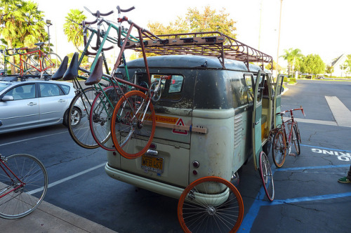 raiseyourseat:  Perfect! by cyclotourist on Flickr. Bike Bus