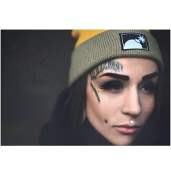 monamifrost:  @thehundreds thank you! Awesome