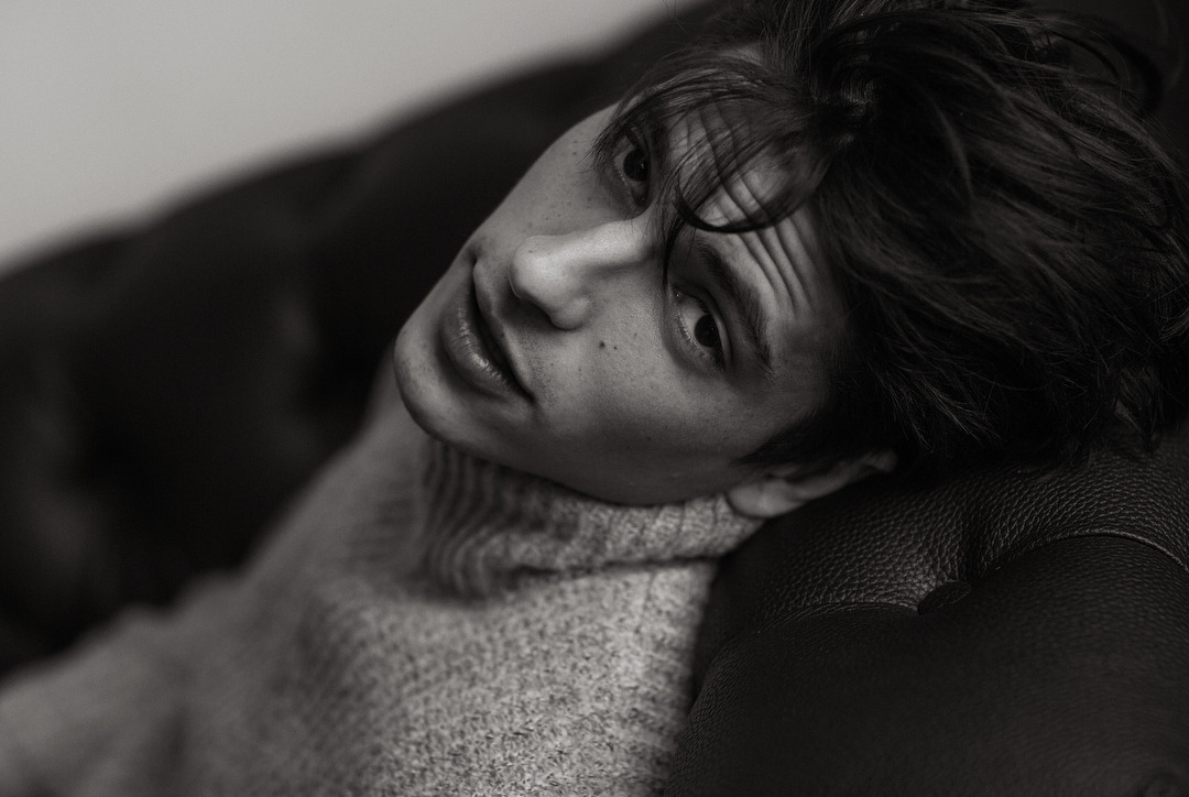 portaavions: Kris Koslop by Andrew Parsons 