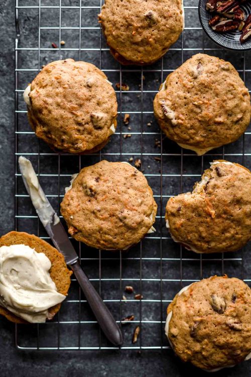 sweetoothgirl:Carrot Cake Cookies with Cream Cheese Frosting